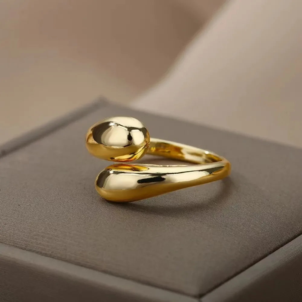 Elegant Teardrop Wrap Ring